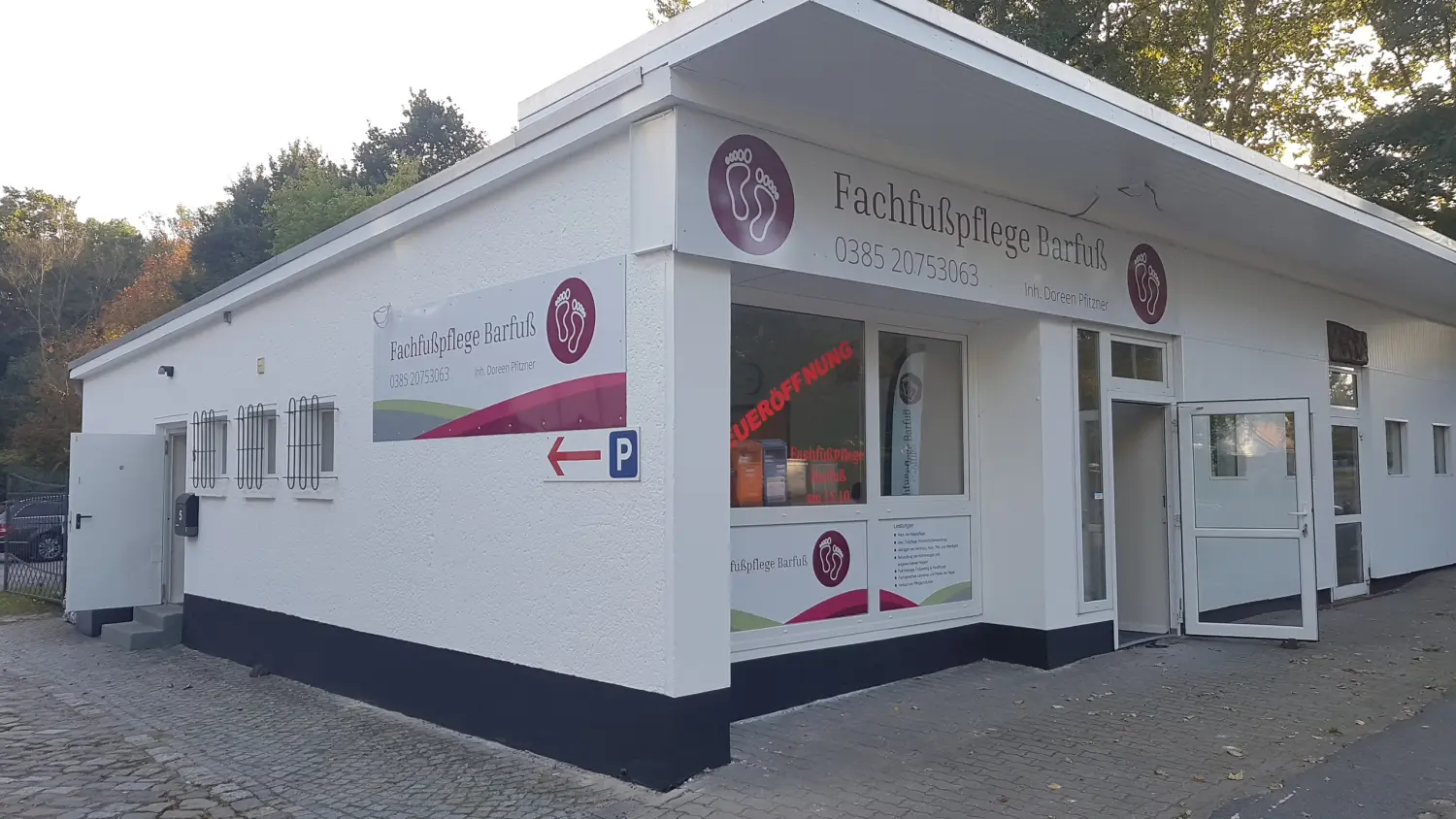 Werbeschilder, Banner, Fahnen, Beachflag und Schaufensterwerbung
